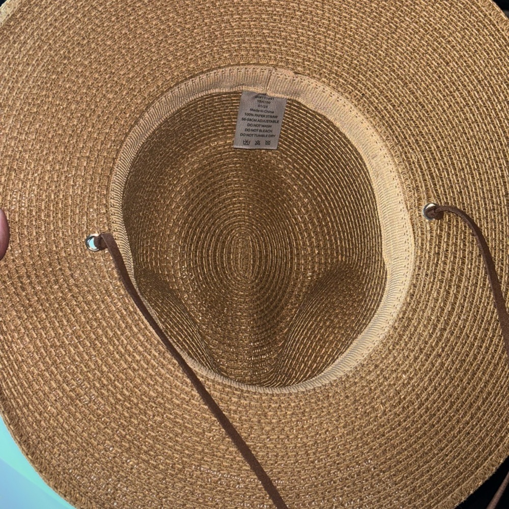 Straw Hat - Picture 6 of 7